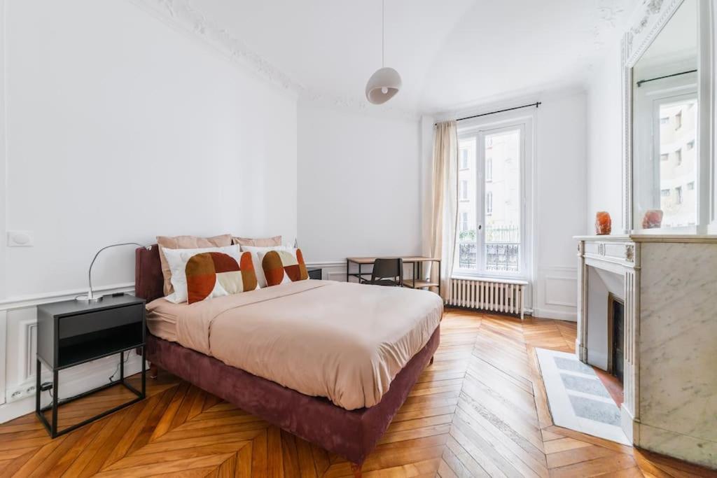 Haussmannian Apartment, Near Champs-Elysees Paris Ngoại thất bức ảnh